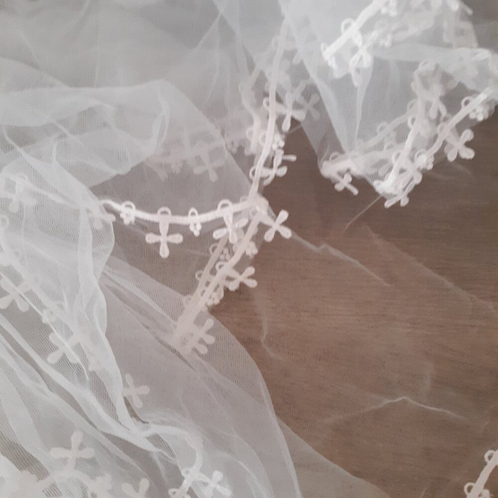 Girls First Communion Veil - White Holy 1st Communion Headpiece - Picture 8 of 15